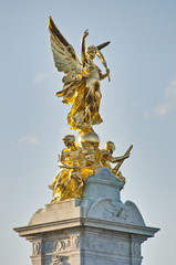Fototapeta na wymiar Queen Victoria Memorial at London, England