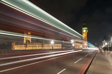 Fototapeta na wymiar Westminster Bridge w Londynie