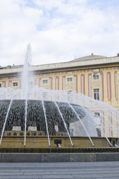 palazzo ducale e la fontana