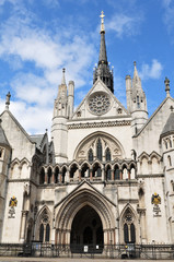 Fototapeta na wymiar The Royal Courts of Justice in London