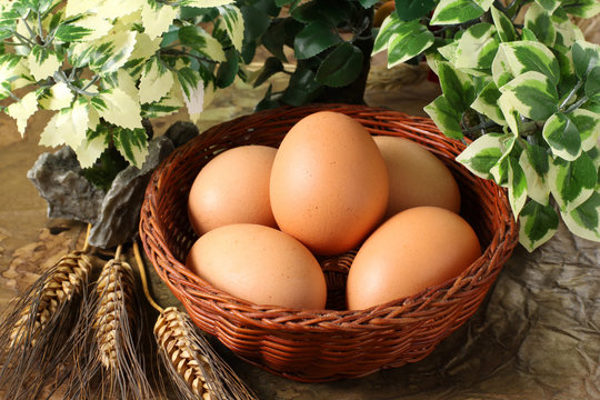 Uova nel paniere - Eggs in the basket