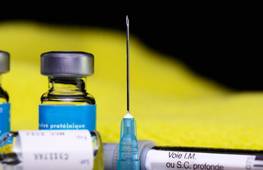vaccination,tuberculose,aiguille,piqure,injection,médecine
