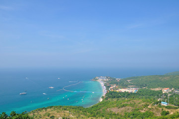 Fototapeta na wymiar Sea on Koh Larn -Thailand