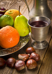 Obstteller und wein