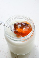 yaourt à la confiture de coing