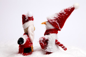 Weihnachtsmann und Schneemann