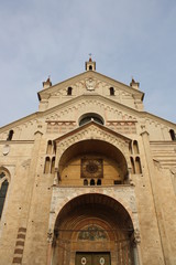 Fototapeta na wymiar Santa Maria Matricolare Cathedral (Verona Italy)