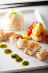 Hühnerfleisch am Spieß