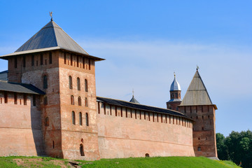 Fototapeta na wymiar view on a fortification and a towers in Novgorod