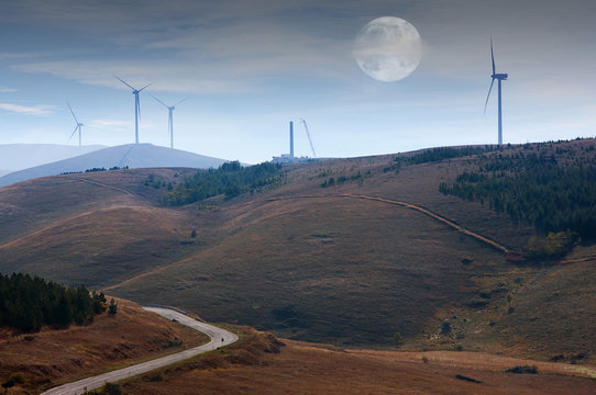eolico con luna piena