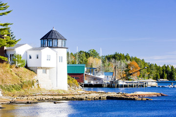 Fototapeta na wymiar Latarnia morska, First Light Breakfast, Maine, USA
