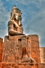 Fototapeta na wymiar Statua di Ramses