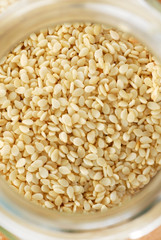 raw sesame seeds