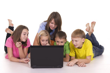 kids with computer