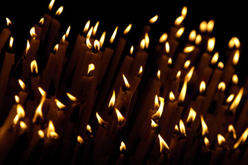 Candlelight vigil - obrazy, fototapety, plakaty
