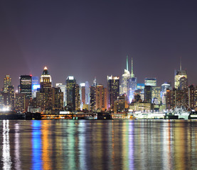 Fototapeta premium New York City Manhattan midtown skyline at night
