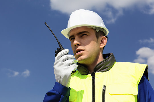 builder with transmitter