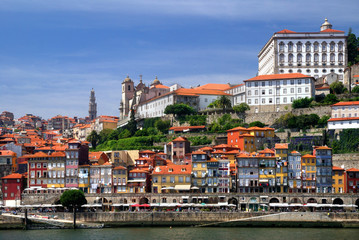 Fototapeta na wymiar Porto view from douro river