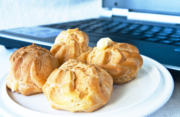 Choux cream, Freetime food
