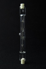 Linear tube halogen