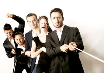 kollegen halten zusammen