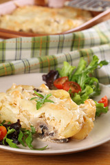 Potato gratin with mushrooms