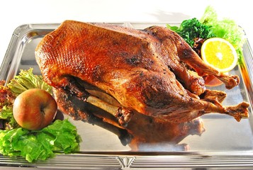 Knusprige Ente auf einem Silbertablett