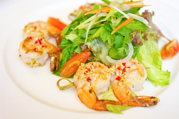 Shrimp with salad