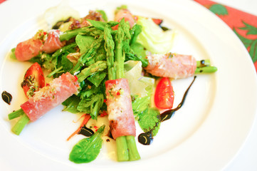 Asparagus salad
