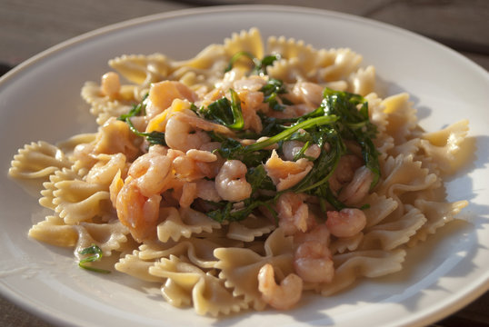 pasta with shrimps and salmon