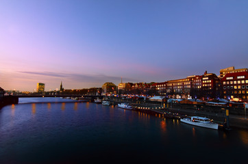 Fototapeta premium Weser river in Bremen by night