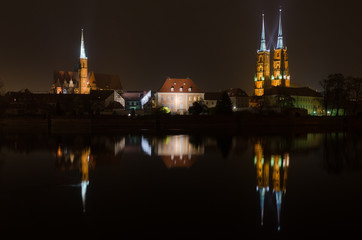 Fototapeta na wymiar Ostrow Tumski in Wroclaw, at night, Poland.