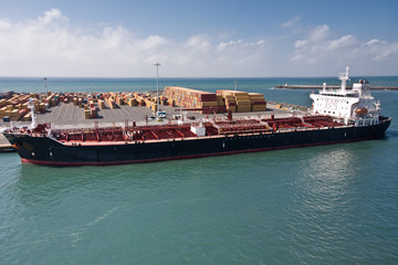 tanker à quai