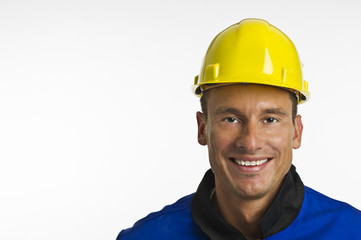 Bauarbeiter mit Kopfschutz