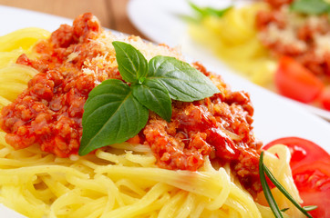 Spaghetti with tomato sauce and basil