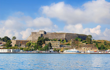 Naklejka premium old and new town of Corfu