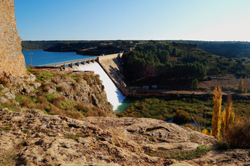 Reservoir and dam