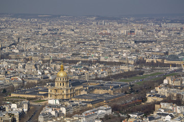 la città di Parigi con i suoi palazzi, monumenti e meraviglie