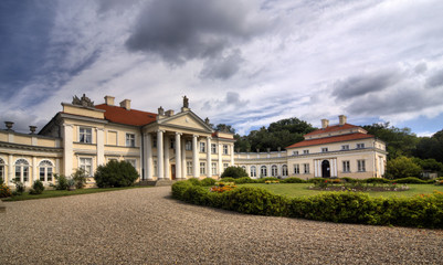 Fototapeta na wymiar Śmiełowo Palace in Greater Poland