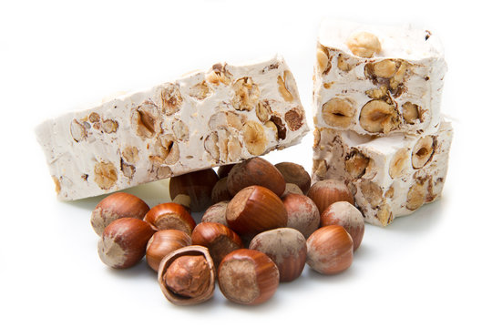 torrone alle nocciole
