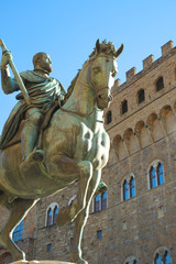 Fototapeta premium Cosimo Medici Statue in Florence Italy