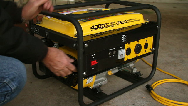Man Starting Generator03