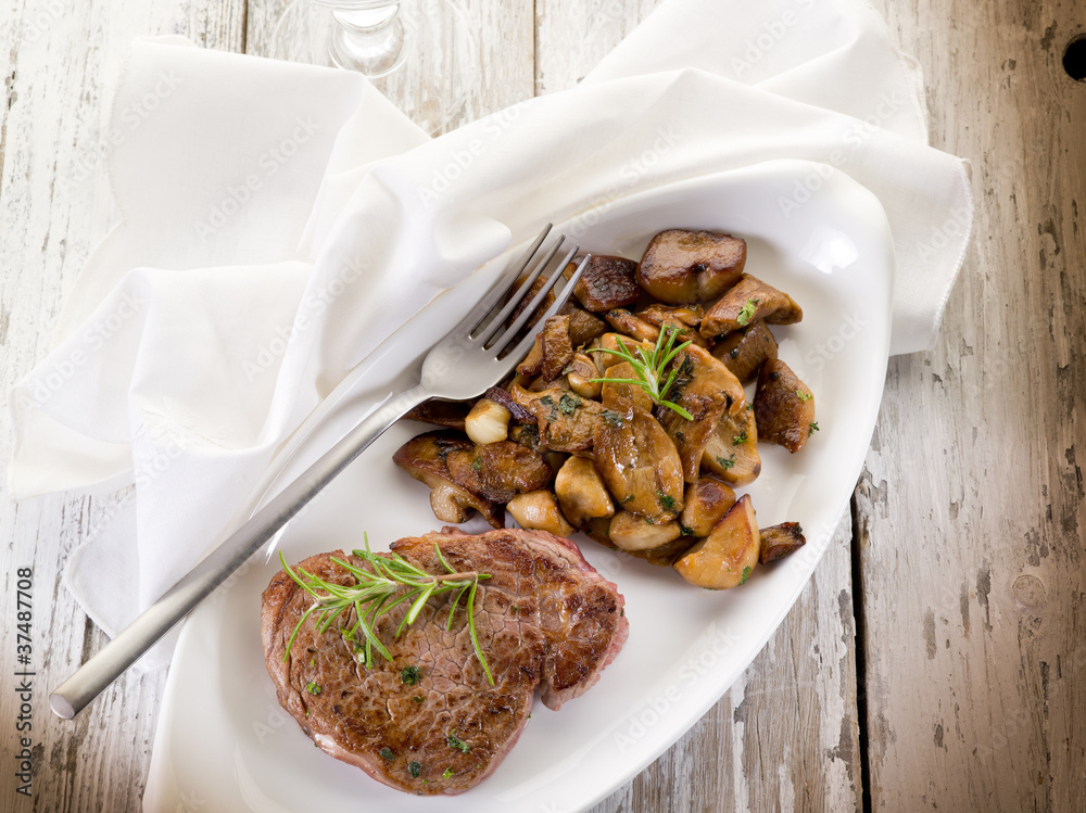 Wall mural grilled tenderloin with cep mushroom