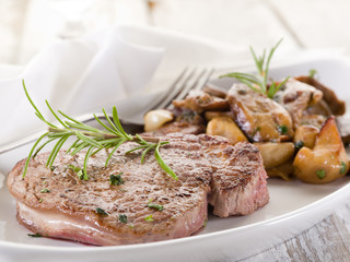 grilled tenderloin with cep mushroom