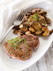 grilled tenderloin with cep mushroom