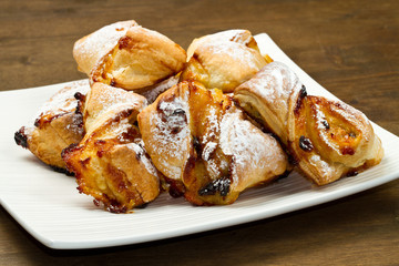 saccottini con marmellata e uvetta
