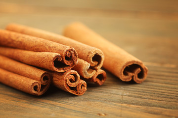 Cinnamon sticks