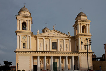 Fototapeta na wymiar Katedra Oneglia, Liguria