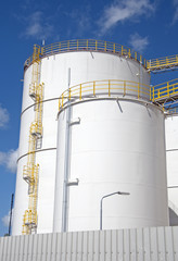 tanks in the dutch harbour