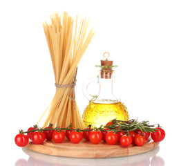 spaghetti, jar of oil, rosemary and tomatoes cherry